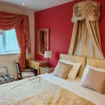Redwood Forest Guest House